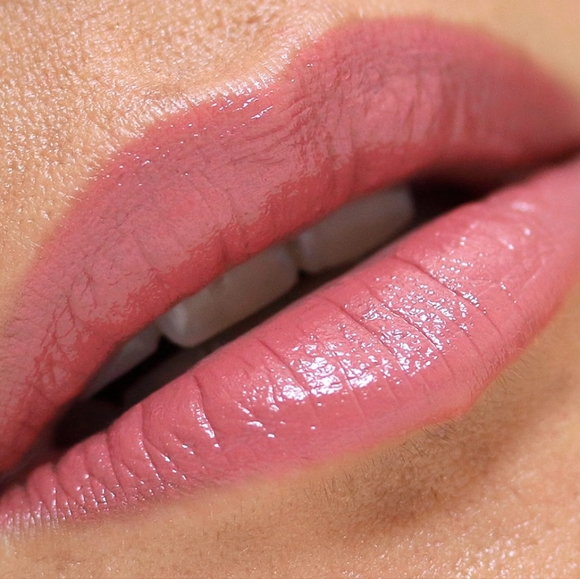 💋 M•A•C Amplified Creme Lipstick 💄 - Picture 14 of 15